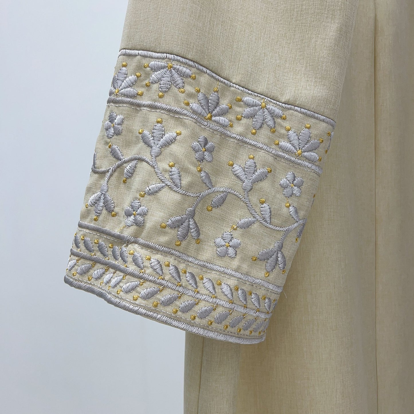 Amira Embroidered Abaya - Muslim House
