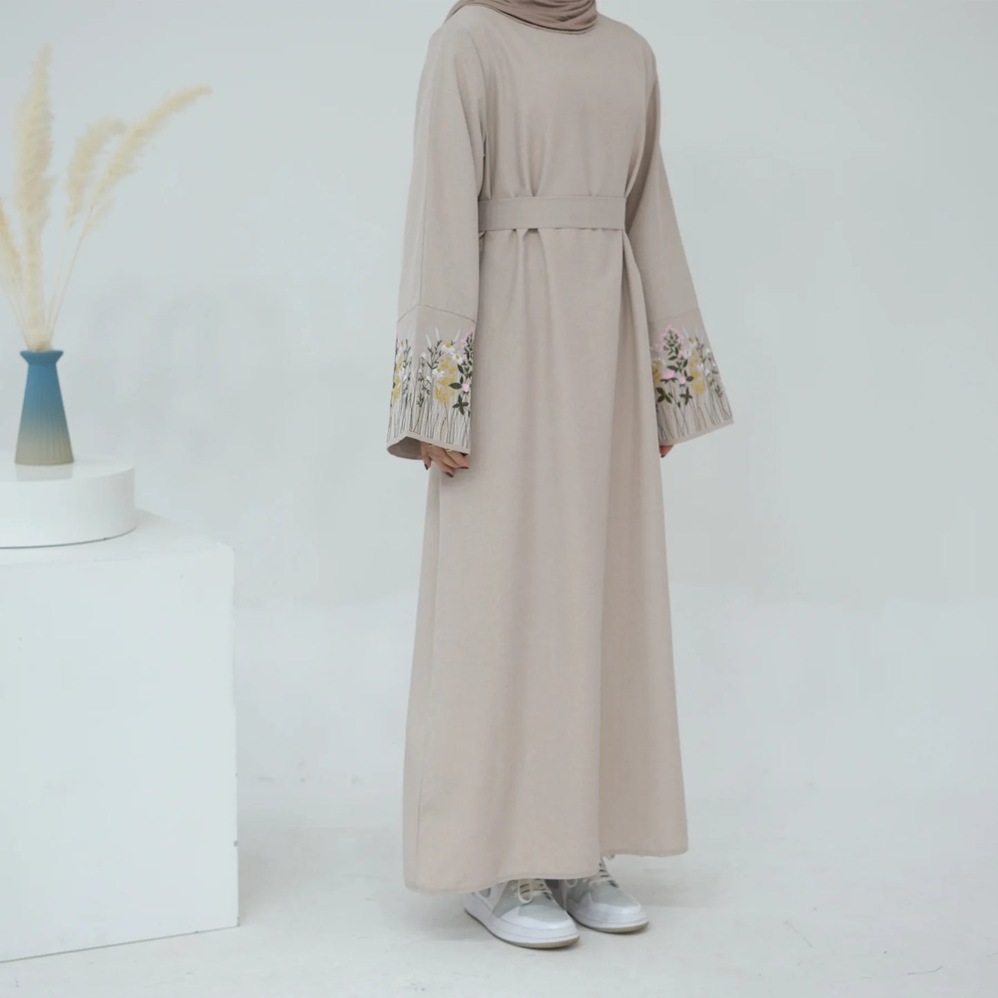 Zahra Floral Abaya - Muslim House