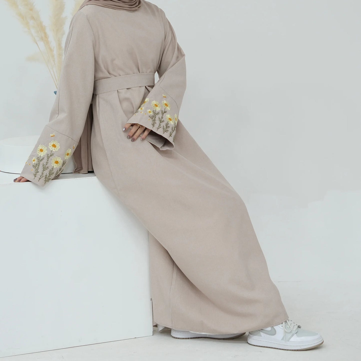 Zahra Floral Abaya - Muslim House