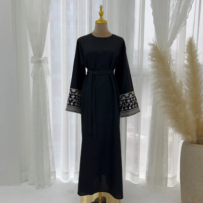 Amira Embroidered Abaya - Muslim House